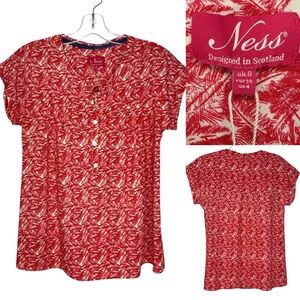 NWT Ness of Scotland Red Feather-Print short sleeve Top size US 4